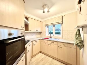 Kitchen- click for photo gallery